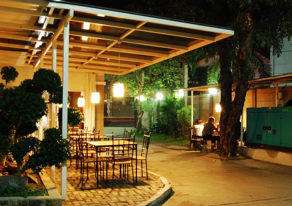 Rumi Apartelle Hotel Angeles Esterno foto