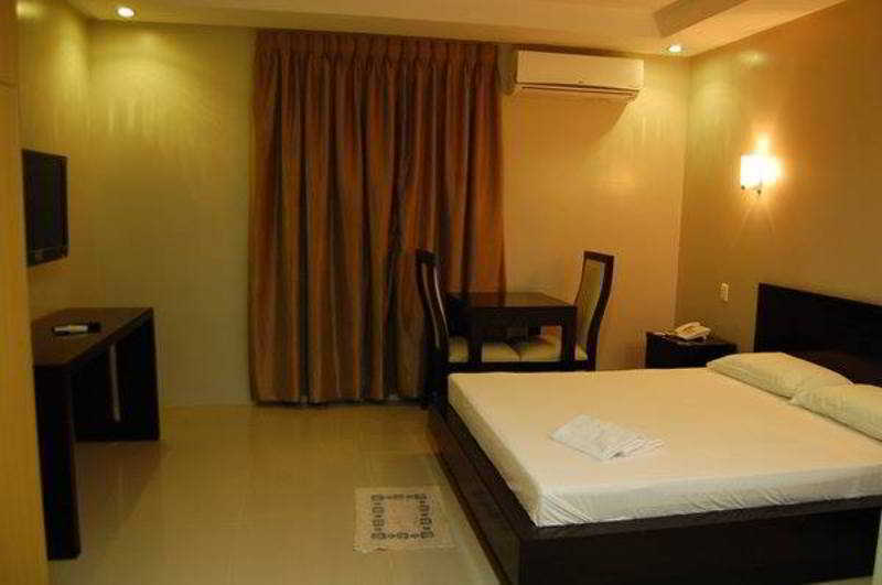Rumi Apartelle Hotel Angeles Esterno foto