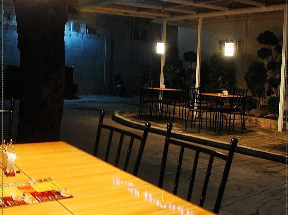 Rumi Apartelle Hotel Angeles Esterno foto