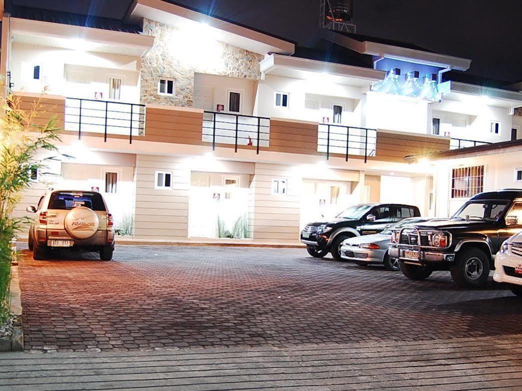 Rumi Apartelle Hotel Angeles Esterno foto